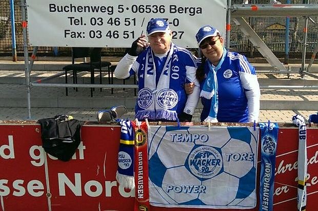 Wacker-Fans (Foto: A. M&uuml;ller)