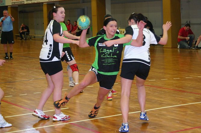 Nur schwer zu bremsen: Jenny Mohrig war mit zehn Treffern die erfolgreichste Torsch&uuml;tzin f&uuml;r den  NSV (Foto: Uwe Tittel)