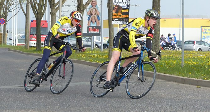 Jens-Uwe im Windschatten von Phillip (Foto: privat) Jens-Uwe im Windschatten von Phillip (Foto: privat)