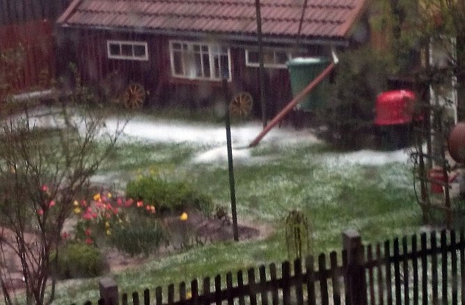 Hagel in Rothes&uuml;tte (Foto: Jessi)