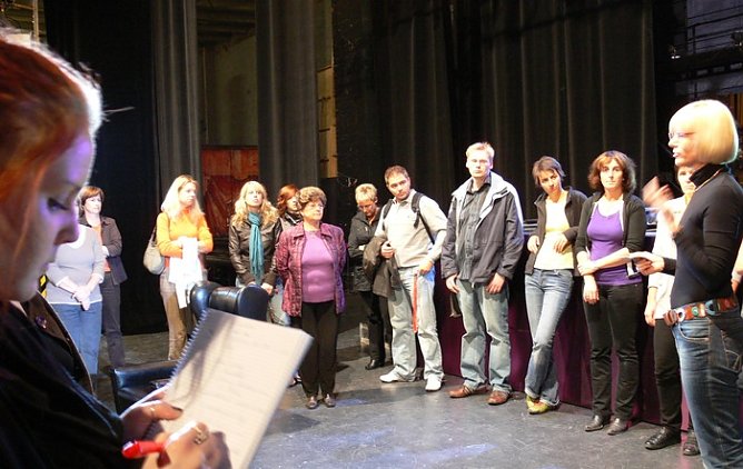 Lehrer im Theater (Foto: Kühn) Lehrer im Theater (Foto: Kühn)