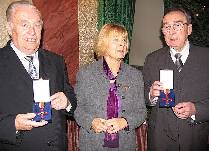 Kreuz (Foto: Staatskanzlei) Kreuz (Foto: Staatskanzlei)