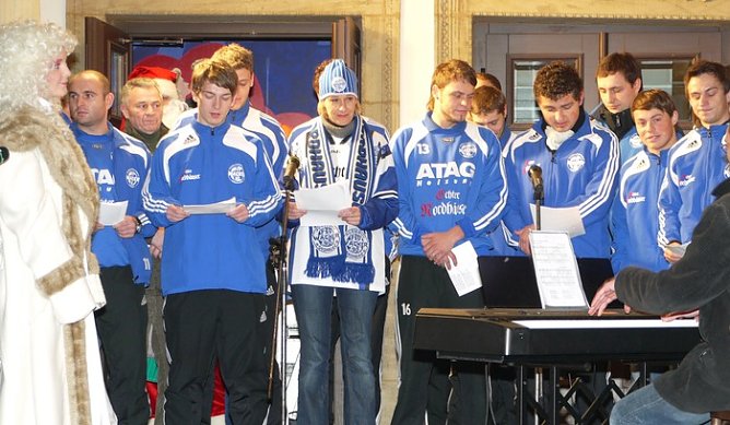 Gesungen (Foto: nnz) Gesungen (Foto: nnz)