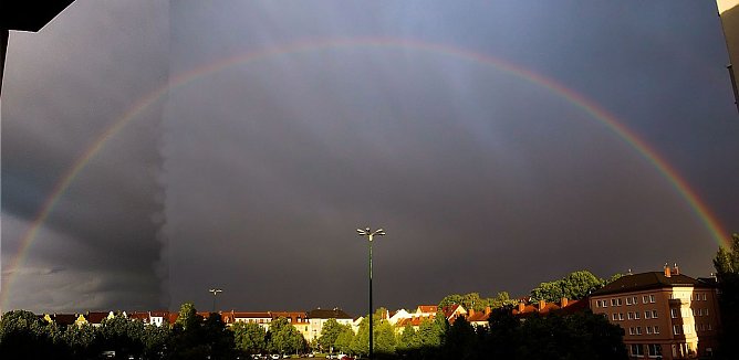 Regenbogen &uuml;ber Nordhausen (Foto: Peter Blei)