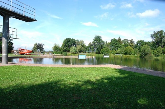 Waldbad Ellrich (Foto: Carmen Priemer) Waldbad Ellrich (Foto: Carmen Priemer)