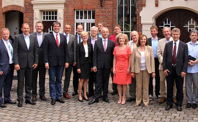 Länderübergreifendes Arbeitstreffen (Foto: J. Piper) Länderübergreifendes Arbeitstreffen (Foto: J. Piper)