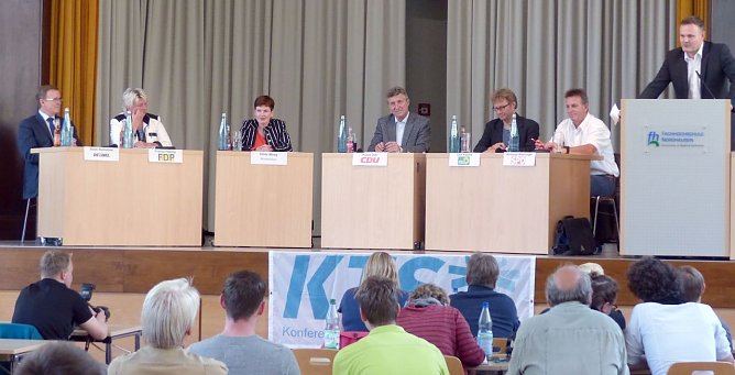 Die Diskutanten (Foto: nnz)