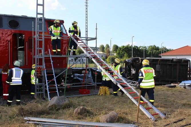 Bahnübung (Foto: Karl-Heinz Herrmann) Bahnübung (Foto: Karl-Heinz Herrmann)