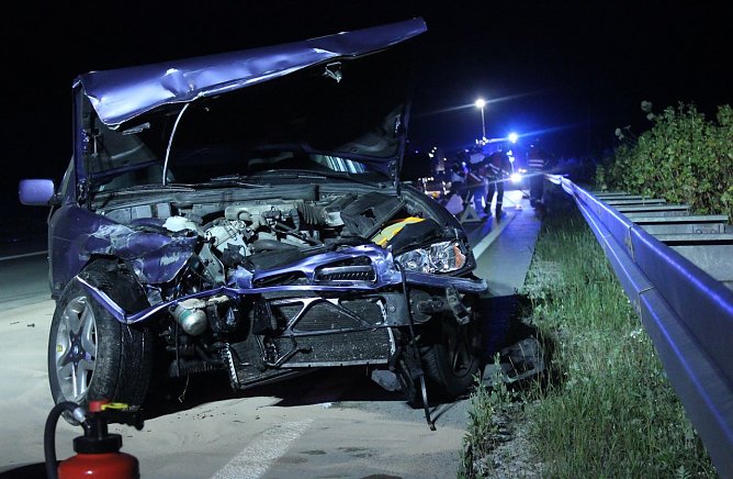 Unfall auf der A 38 (Foto: Feuerwehr Heiligenstadt) Unfall auf der A 38 (Foto: Feuerwehr Heiligenstadt)