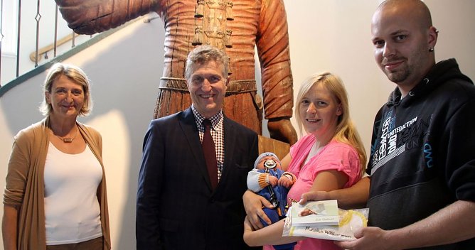 Herzlichen Glückwunsch (Foto: P. Grabe|Stadtverwaltung Nordhausen) Herzlichen Glückwunsch (Foto: P. Grabe|Stadtverwaltung Nordhausen)