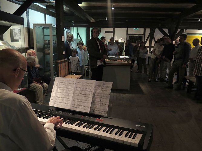 Ausstellungseröffnung (Foto: nnz) Ausstellungseröffnung (Foto: nnz)