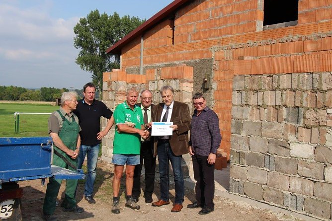 Bescheid &uuml;bergeben (Foto: privat)