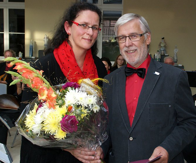 Ehrennadel an Hannes Grübler (Foto: R. Burian) Ehrennadel an Hannes Grübler (Foto: R. Burian)