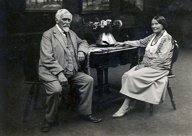 Hendrich und seine Frau in Schreiberhau (Foto: Archiv Kneffel) Hendrich und seine Frau in Schreiberhau (Foto: Archiv Kneffel)