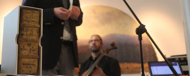 Die Rückkehr der Himmelfarten Bibliothek wurde heute festlich begangen (Foto: Angelo Glashagel) Die Rückkehr der Himmelfarten Bibliothek wurde heute festlich begangen (Foto: Angelo Glashagel)