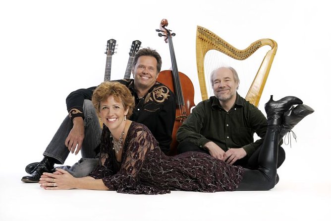 Acoustic EIDOLON & Thomas Loefke (Foto: Kunsthof Friedrichsrode) Acoustic EIDOLON & Thomas Loefke (Foto: Kunsthof Friedrichsrode)