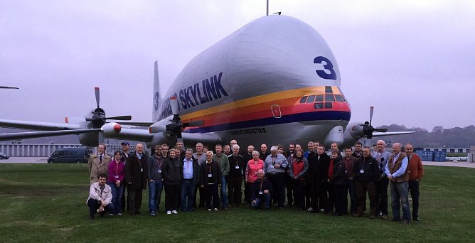 Zu Gast bei Airbus (Foto: privat) Zu Gast bei Airbus (Foto: privat)