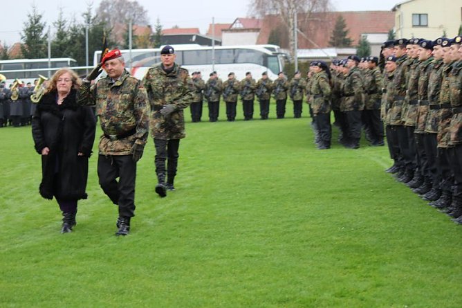 Neuer Lehrgang in Oberspier vereidigt (Foto: Karl-Heinz Herrmann) Neuer Lehrgang in Oberspier vereidigt (Foto: Karl-Heinz Herrmann)