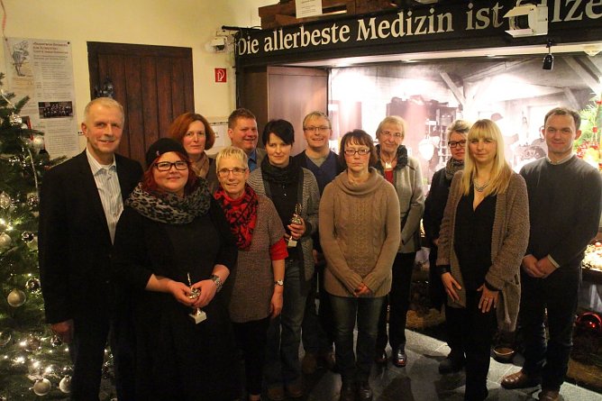 Die Floristen und Floristinnen haben auch dieses Jahr wieder eindrucksvolles geleistet und die Ausstellung in der Echter Nordh&auml;user Traditionsbrennerei kunstvoll ausgeschm&uuml;ckt (Foto: Angelo Glashagel)