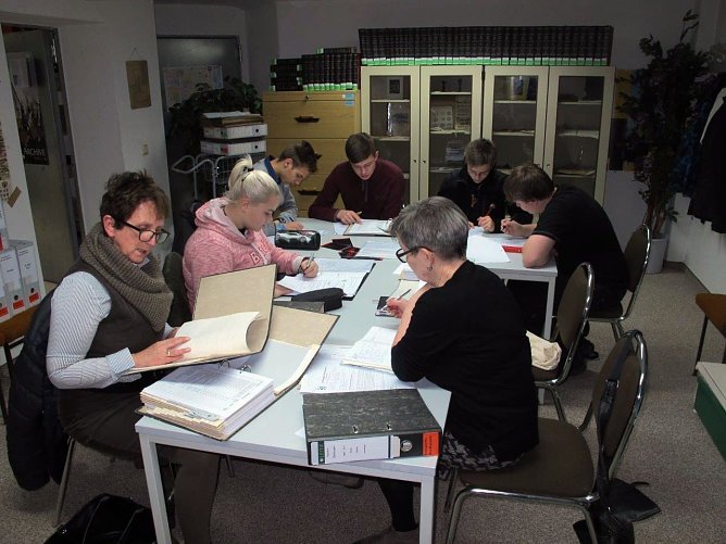 Arbeit im Kreisarchiv (Foto: privat) Arbeit im Kreisarchiv (Foto: privat)
