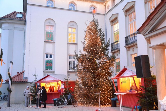F&uuml;r T&uuml;rchen Nummer 17 haben sich die Nordh&auml;user Boxer ins Zeug gelegt (Foto: Sandra Arm)