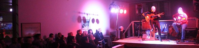 Das Dresdner Duo "Hands on Strings" er&ouml;ffnete heute die Nordh&auml;user Jazzsaison 2015 (Foto: Angelo Glashagel)