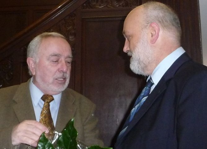 Blumen für den Rentner (Foto: nnz) Blumen für den Rentner (Foto: nnz)