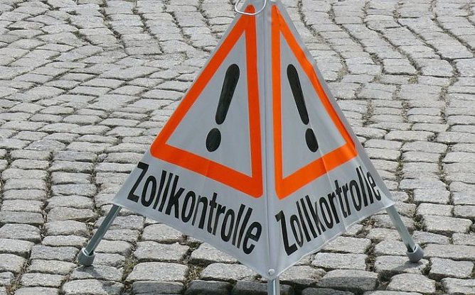 Zoll (Foto: Zoll) Zoll (Foto: Zoll)