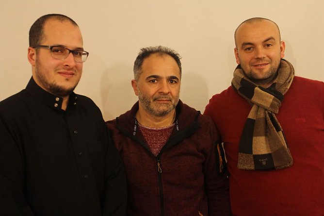v.l.: Imam Abdel Lahlou, Vorstandsmitglieder Muammer Atug, Almir Catavic (Foto: Angelo Glashagel)