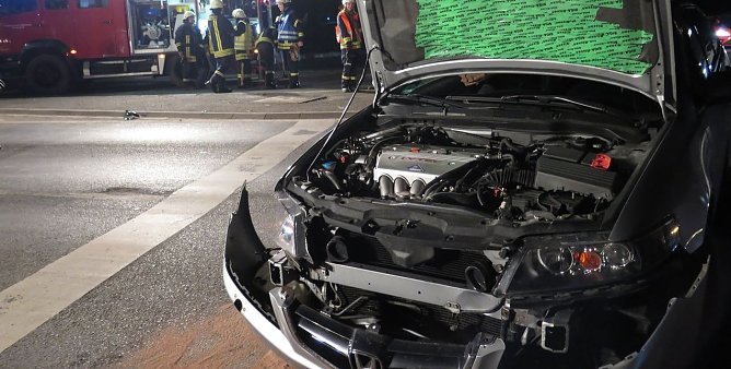 Crash auf der Kreuzung (Foto: nnz)