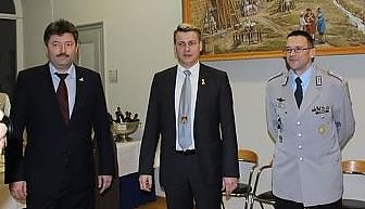 Es war eine wunderschöne Zeit - Kommandoübergabe am Kyffhäuser (Foto: Karl-Heinz Herrmann) Es war eine wunderschöne Zeit - Kommandoübergabe am Kyffhäuser (Foto: Karl-Heinz Herrmann)