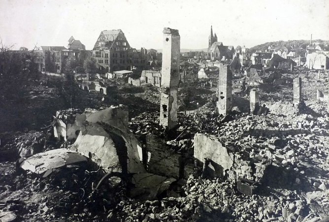 Das zerst&ouml;rte Nordhausen (Foto: Steinmann, Rechte: Stadtrachiv Nordhausen)