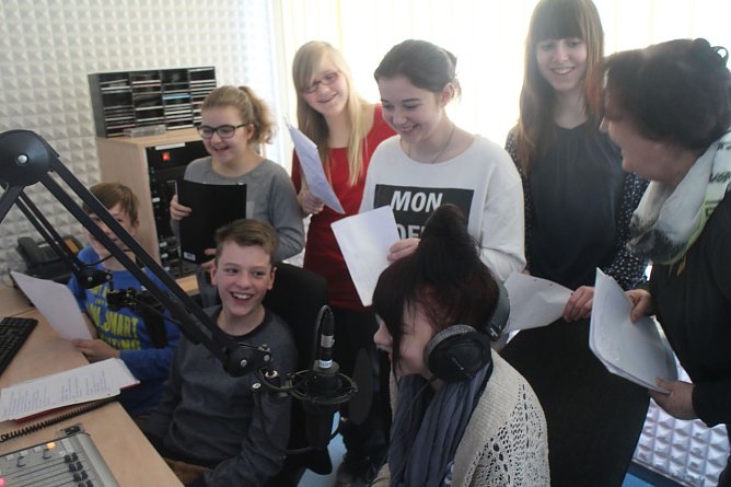 Kultur und Medienbildung vereint - auf dem Offenen Kanal wollen die Sch&uuml;ler &uuml;ber ihre Erlebnisse am Theater Nordhausen berichten  (Foto: Angelo Glashagel)
