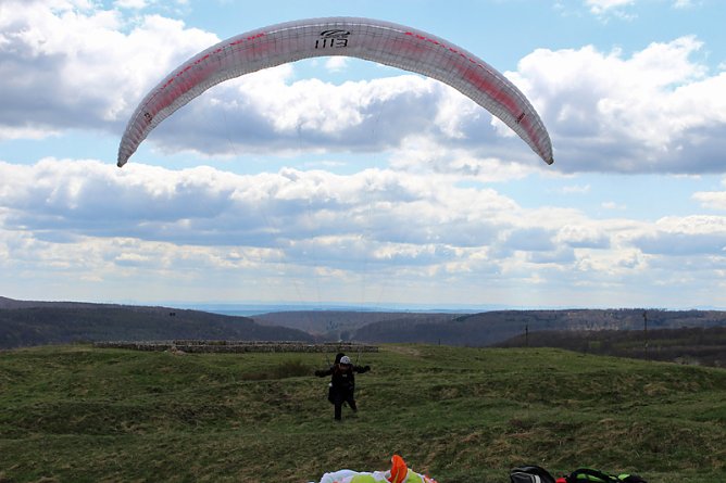 Geduld f&uuml;rs Gleitschirmfliegen (Foto: Karl-Heinz Herrmann)