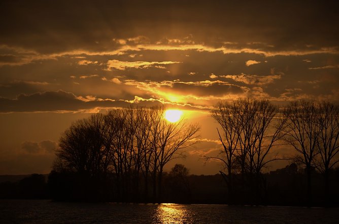 Sonnenuntergang bei Schiedungen (Foto: Xaver-Max H&ouml;ning)
