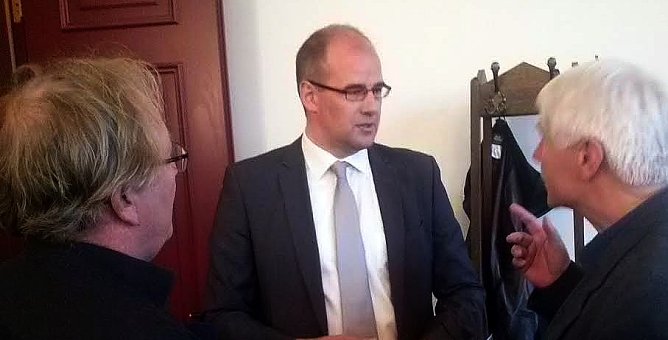 Kurz nach dem Wahlerfolg (Foto: nnz)