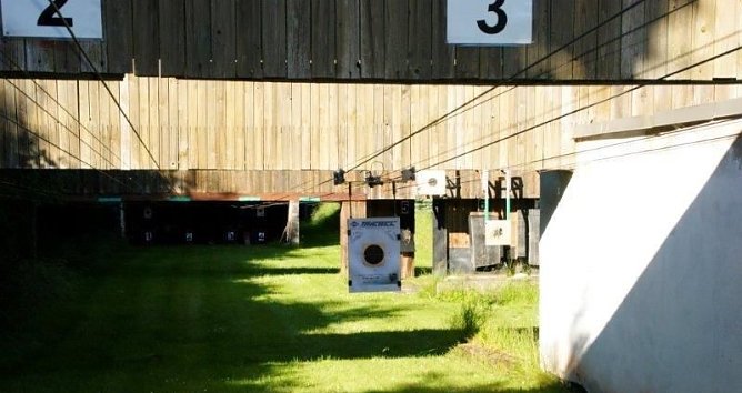 Schie&szlig;bahn in Obergebra (Foto: M. Randel)