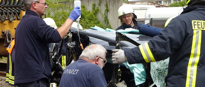 Schwerer Unfall am Bahn&uuml;bergang (Foto: nnz)