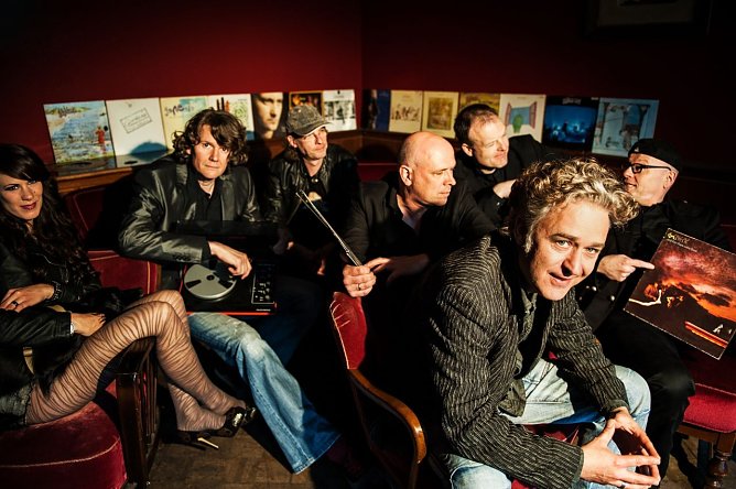 Highlight auf der Marktbühne - die Phil Collins Tribute Band "Still Collins" (Foto: Agentur) Highlight auf der Marktbühne - die Phil Collins Tribute Band "Still Collins" (Foto: Agentur)