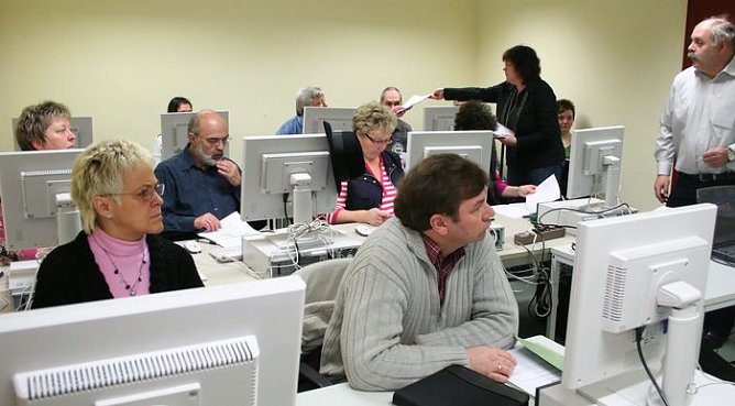 Wahl-Schulung (Foto: Piper /lra)