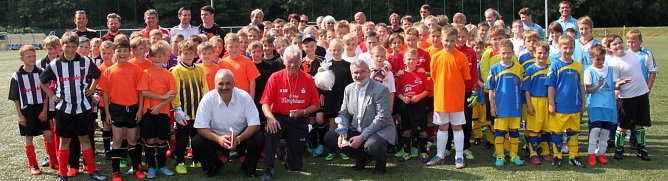Grundschulen im Fu&szlig;ballfieber (Foto: J. Piper)