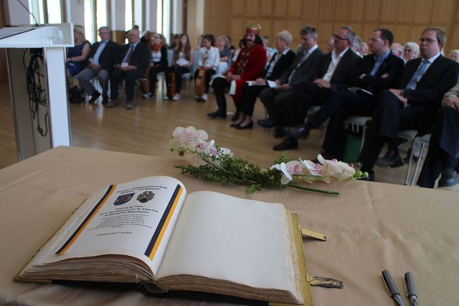 Silberne Freundschaft - 25 Jahre Jahre Partnerschaft Nordhausen - Bochum  (Foto: Angelo Glashagel)