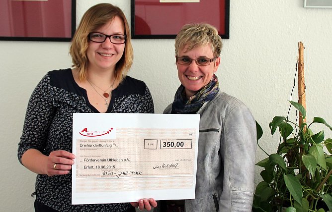 Spende &uuml;bergeben (Foto: privat)