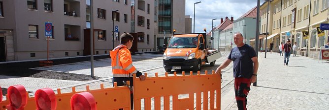 Der Weg ist frei: heute wurde die Stra&szlig;e zwischen Engelsburg und Lutherplatz endlich freigegeben (Foto: Angelo Glashagel)