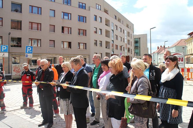 Mit der &Uuml;bergabe des letzten Bauabschnitts werden auch die Umleitungen der Vergangenheit angeh&ouml;ren (Foto: Angelo Glashagel)