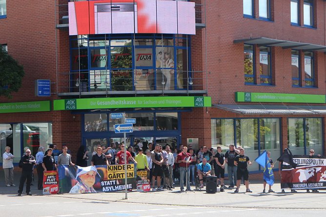 NPD-Demonstration in der Rautenstraße (Foto: nnz) NPD-Demonstration in der Rautenstraße (Foto: nnz)