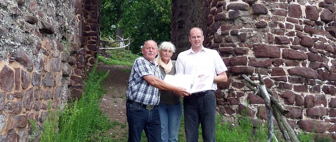 &Uuml;bergeben (Foto: J. Piper)