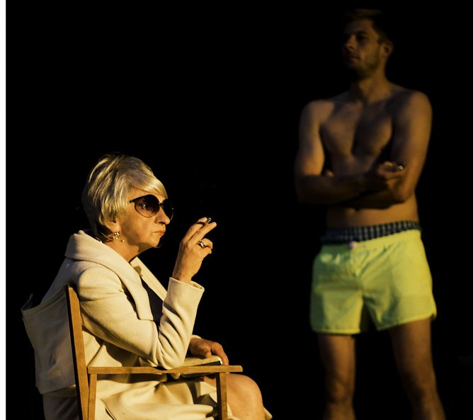 Mit dem "Besuch der alten Dame" wird das mehrt&auml;gige Festival Theaternatur in Benneckenstein er&ouml;ffnet (Foto: Kulturrevier Harz e.V.)