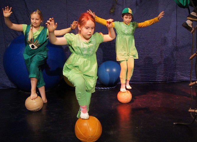 Mit dem "Monkey Tree" k&ouml;nnen sich auch die kleinen Zappelinis austoben (Foto: Jessica Pieper)