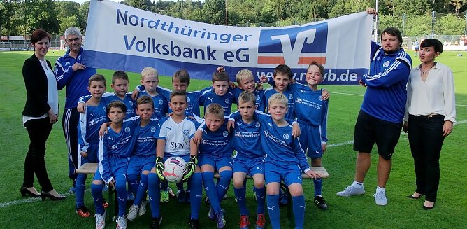 Neue Trikots f&uuml;r die U9 von Wacker (Foto: privat)